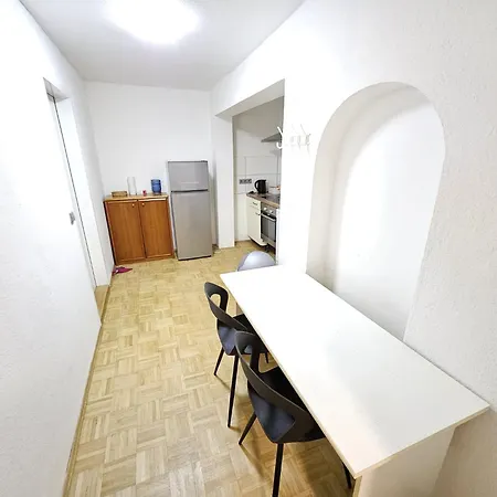 Δωμάτια σε οικογενειακή κατοικία Wohnreich Mitte - 1b - 2-zimmerwohnung *