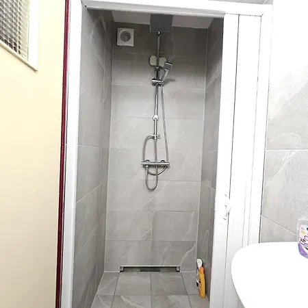 Δωμάτια σε οικογενειακή κατοικία Wohnreich Mitte - 1b - 2-zimmerwohnung *