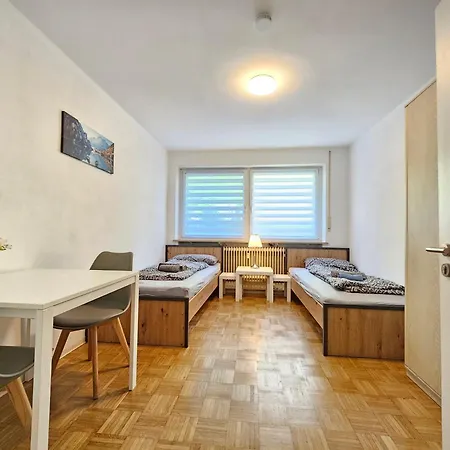 Δωμάτια σε οικογενειακή κατοικία Wohnreich Mitte - 1b - 2-zimmerwohnung Blaustein